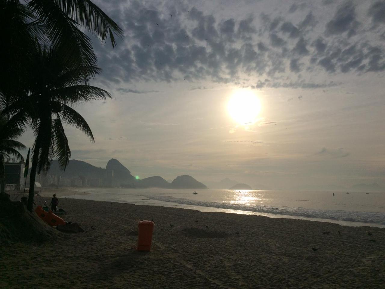 Copa Beach Home - Copacabana Posto 4 Quadra Da Praia Rio de Janeiro Dış mekan fotoğraf